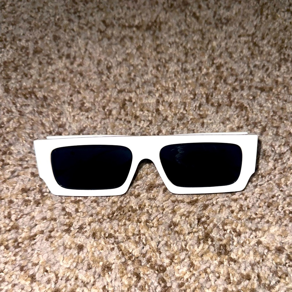 These have been worn a total of two times.
They did not fit my face shape at all